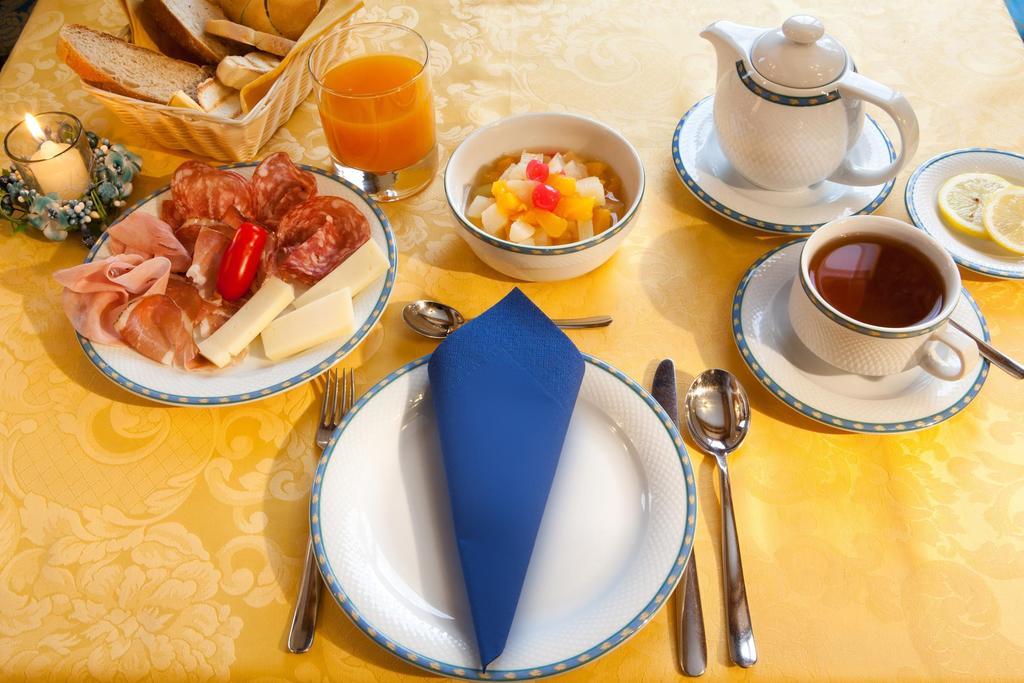 أرابّا Hotel Garni Laura المظهر الخارجي الصورة