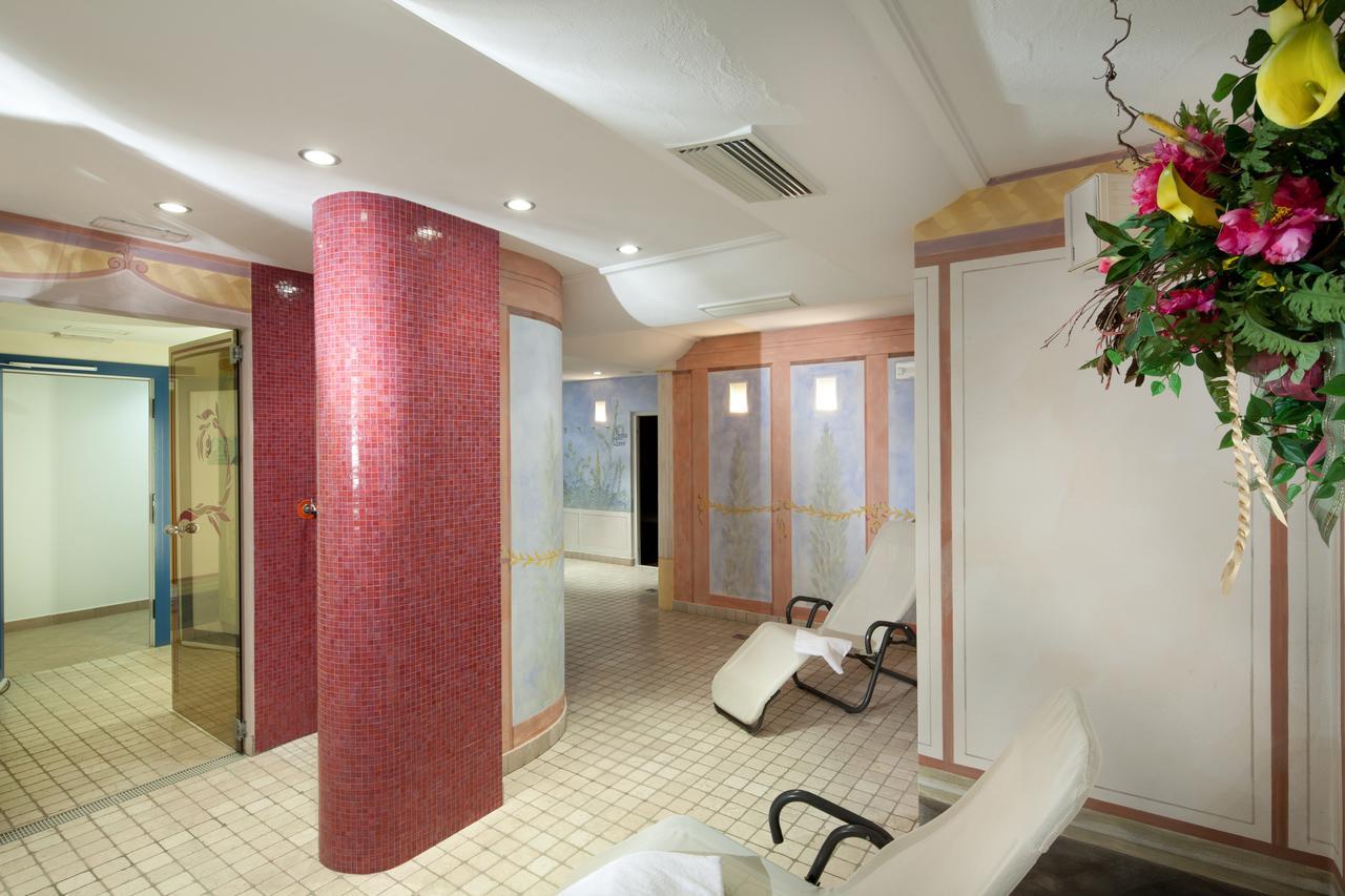 أرابّا Hotel Garni Laura المظهر الخارجي الصورة